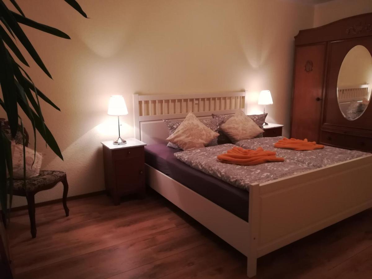 Ferienwohnung Im Wachturm Tangermünde エクステリア 写真